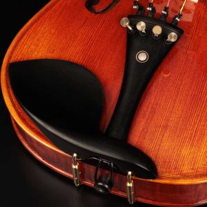 VIOLINO EAGLE PROFISSIONAL VK-544 TAMPO DE ABETO MACIÇO E FUNDO INTEIRIÇO DE MAPLE MACIÇO TAMANHO 4/4